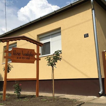 Rozsa Vendeghaz Hotel Tokaj Buitenkant foto
