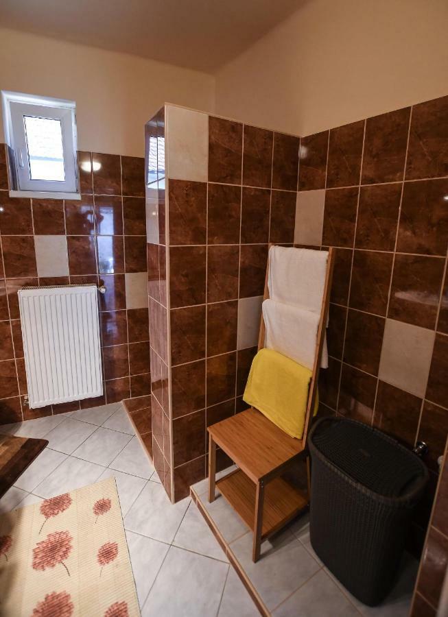 Rozsa Vendeghaz Hotel Tokaj Buitenkant foto