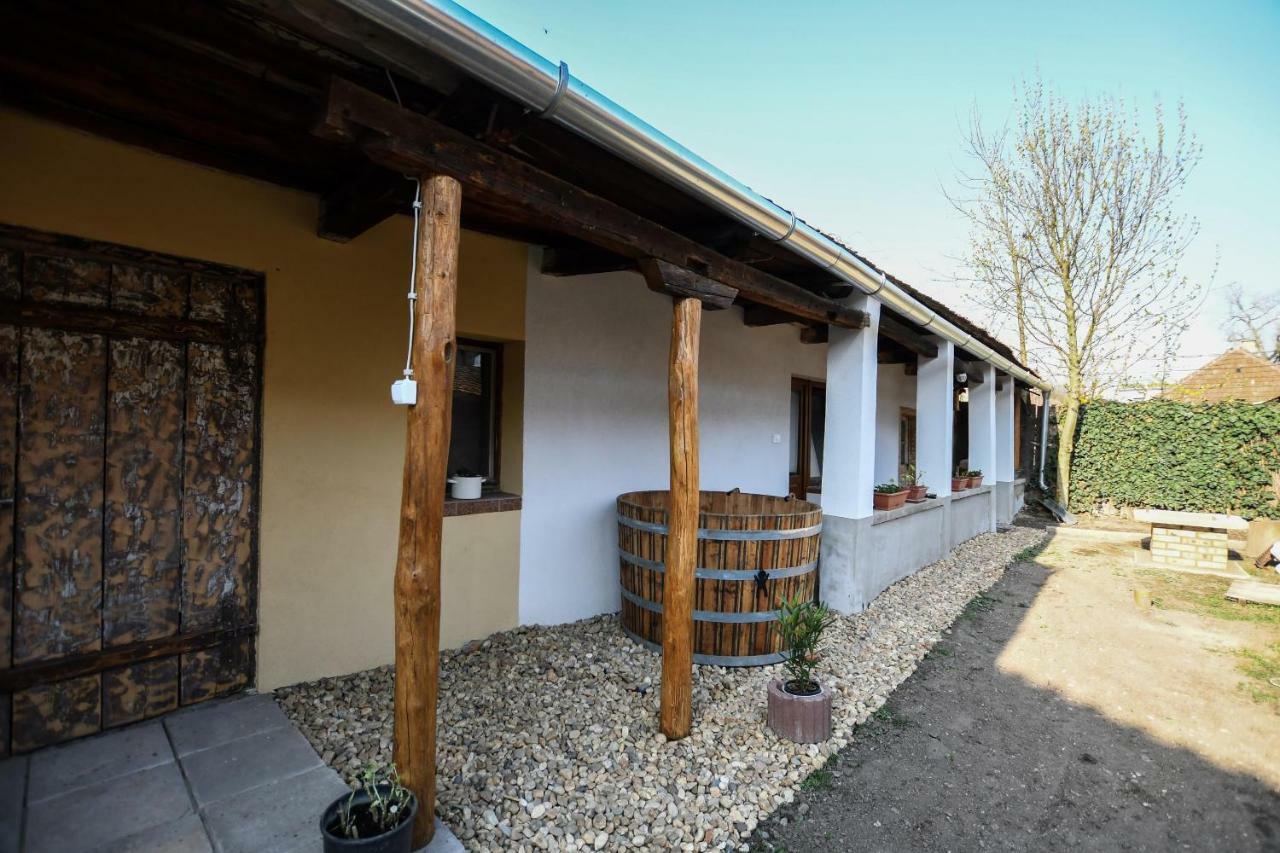 Rozsa Vendeghaz Hotel Tokaj Buitenkant foto