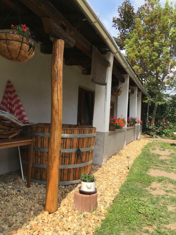 Rozsa Vendeghaz Hotel Tokaj Buitenkant foto