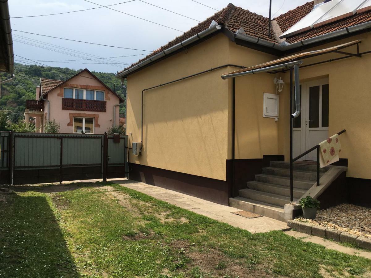Rozsa Vendeghaz Hotel Tokaj Buitenkant foto