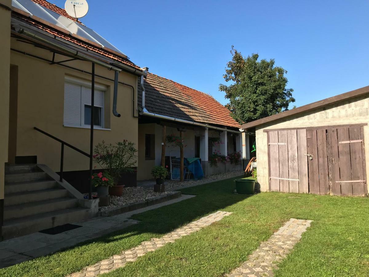 Rozsa Vendeghaz Hotel Tokaj Buitenkant foto